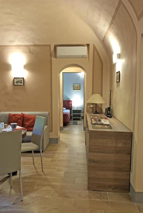 Suite Apartment Castello Volterra Luaran gambar