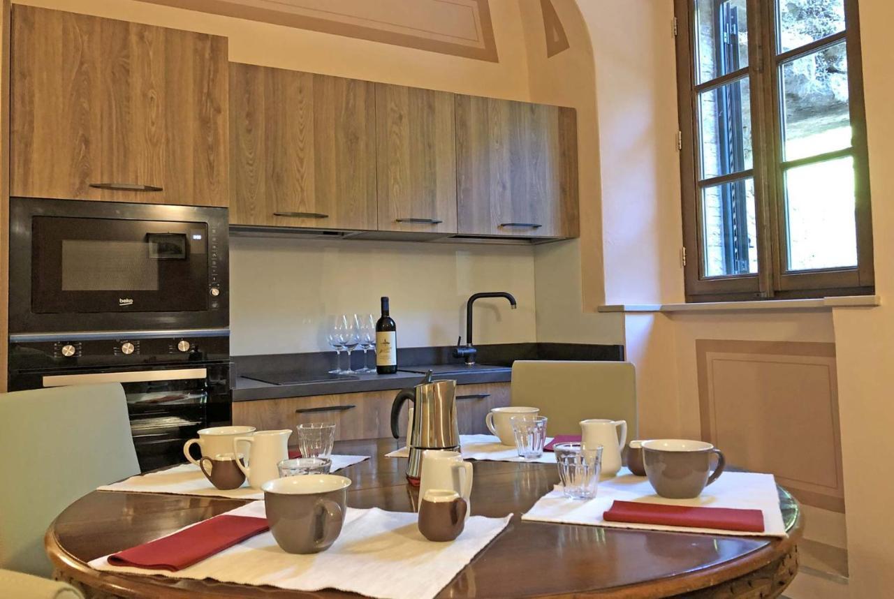Suite Apartment Castello Volterra Luaran gambar